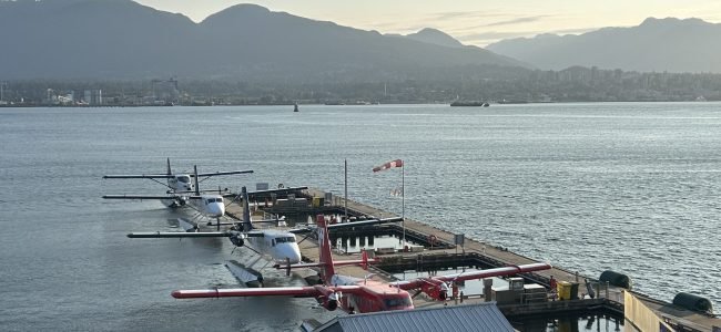 canada_place_seaplane